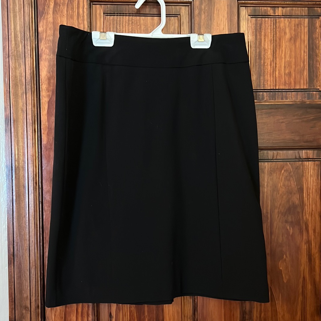 Black Classic Pencil Skirt